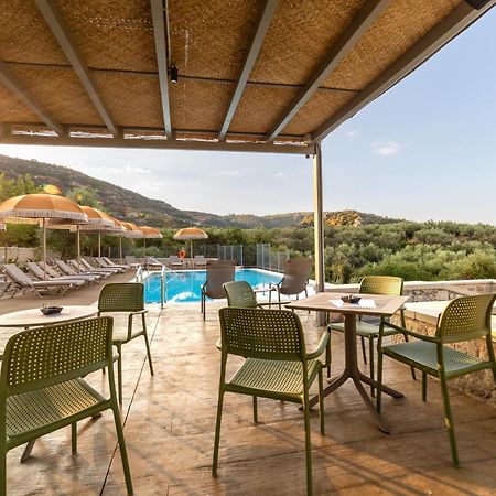 Olympia Zervea Studios With Pool - Apartment Kardhamili Buitenkant foto